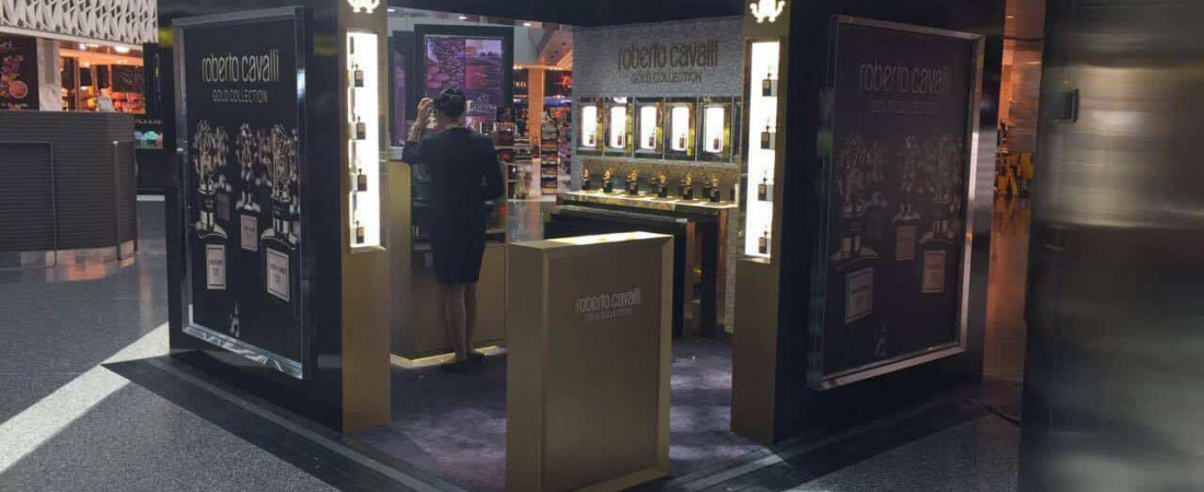 roberto-cavalli-gold-collection-podium-in-qatar-duty-free-2